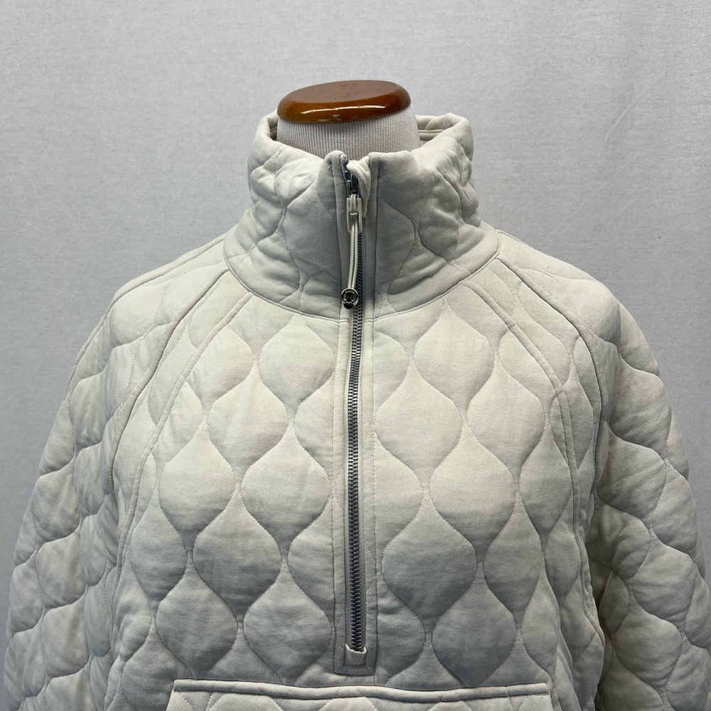 Lululemon Beige Cream Long Sleeve Scuba Oversized Quilted 1/2 Zip Top Sz. M/L - Picture 3 of 8